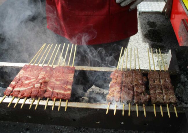 arrosticini-abruzzesi-cottura-barbecue